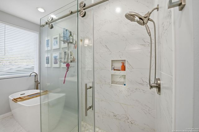 2106 Schley Ave, San Antonio, TX 78210