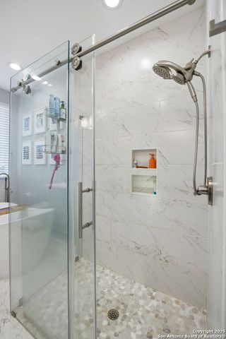 2106 Schley Ave, San Antonio, TX 78210