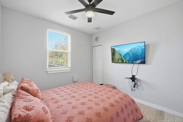 2106 Schley Ave, San Antonio, TX 78210