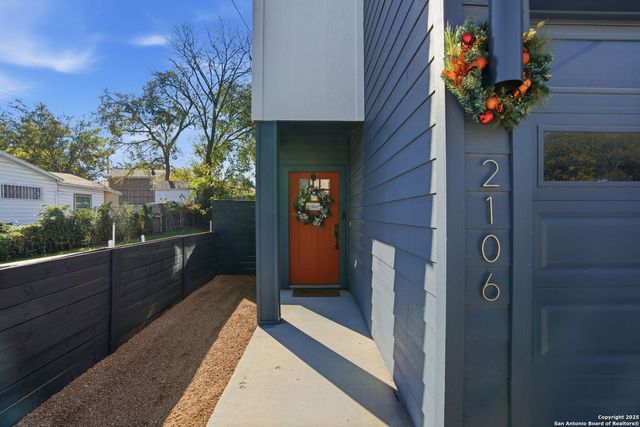 2106 Schley Ave, San Antonio, TX 78210