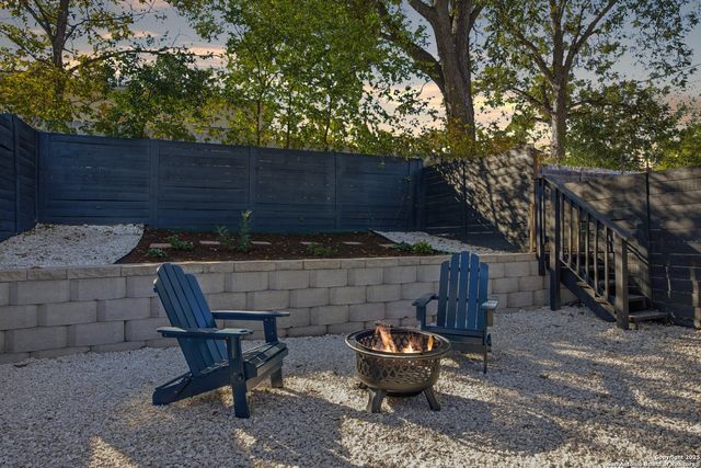 2106 Schley Ave, San Antonio, TX 78210