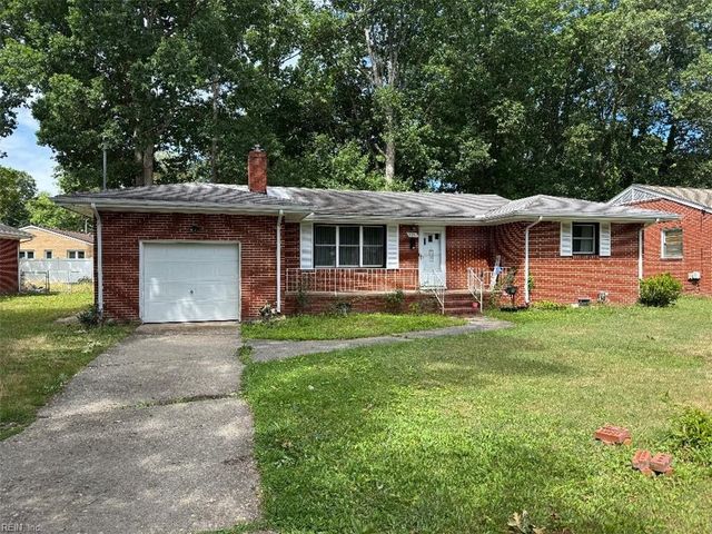 104 Arden DR, Newport News, VA 23601