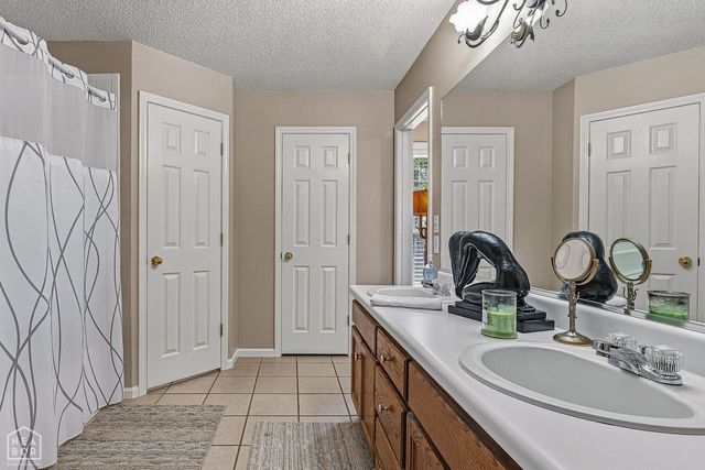 2116 Sheffield Drive, Jonesboro, AR 72405