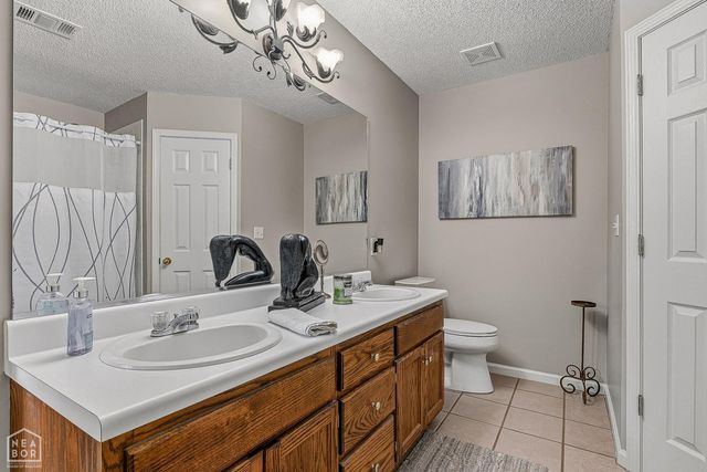 2116 Sheffield Drive, Jonesboro, AR 72405