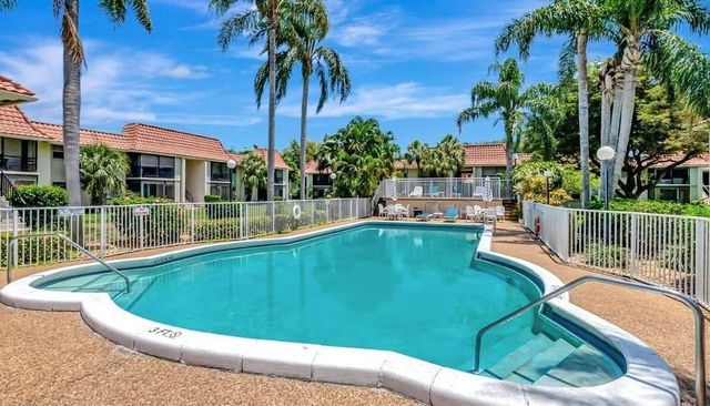 1124 NW 13th Street 208A, Boca Raton, FL 33486