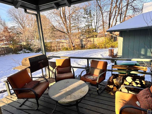 1918 SW Sieben CT, Topeka, KS 66611