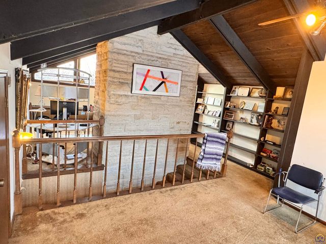 1918 SW Sieben CT, Topeka, KS 66611