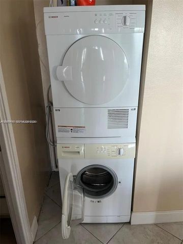 3701 N Country Club Dr 705, Aventura, FL 33180