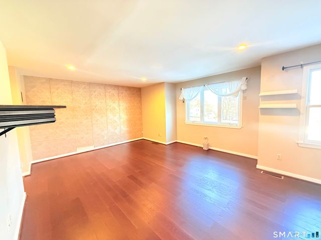 4 Hill Court B, Norwalk, CT 06850