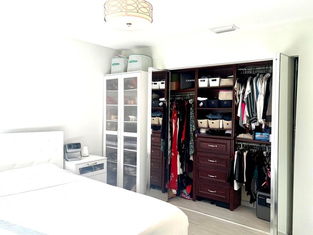 21236 Harbor Way 271-27, Aventura, FL 33180
