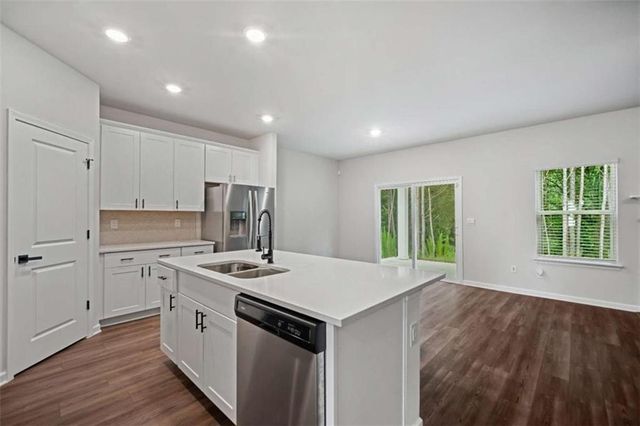 4171 Dean Grove Way, Loganville, GA 30052
