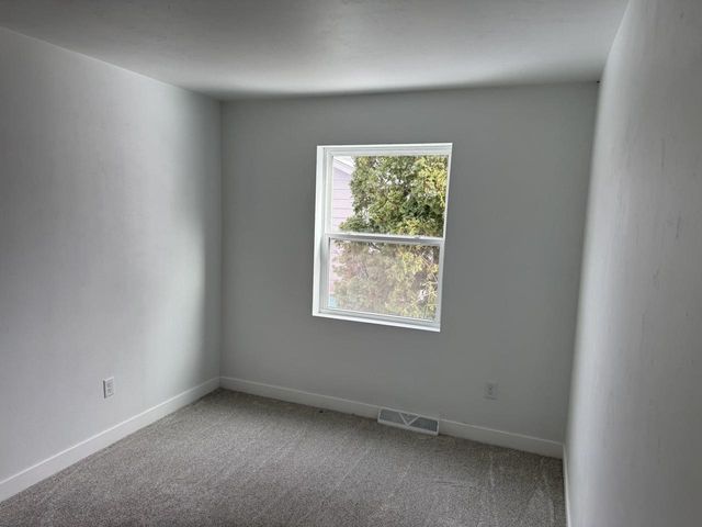 1109 E MURDOCK AVENUE, Oshkosh, WI 54901