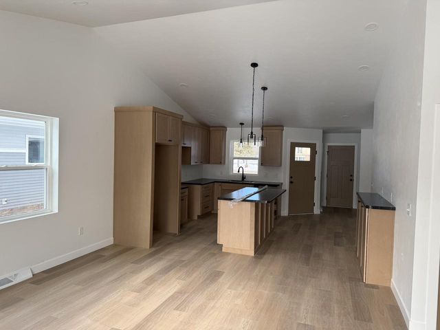 1109 E MURDOCK AVENUE, Oshkosh, WI 54901