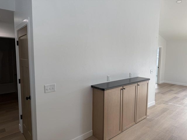 1109 E MURDOCK AVENUE, Oshkosh, WI 54901