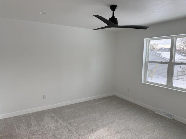 1109 E MURDOCK AVENUE, Oshkosh, WI 54901