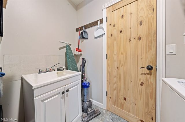 1452 W 48th Street, Cleveland, OH 44102