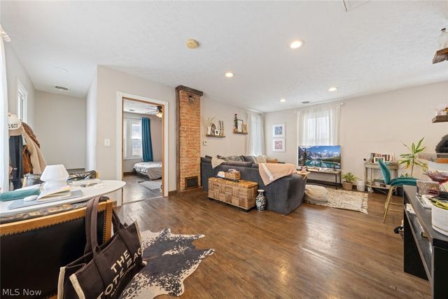 1452 W 48th Street, Cleveland, OH 44102