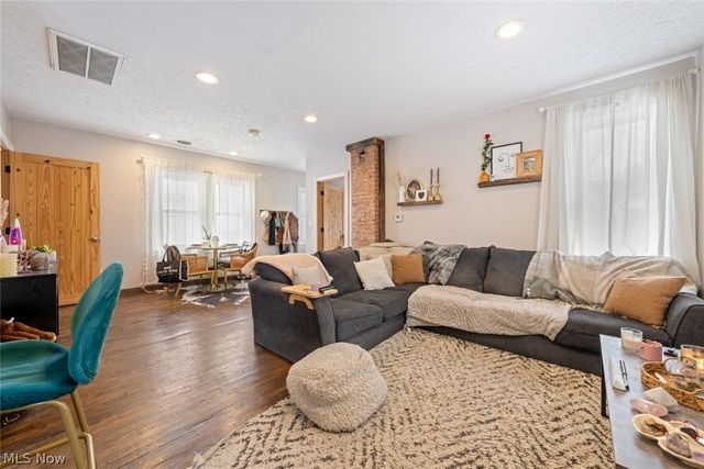 1452 W 48th Street, Cleveland, OH 44102