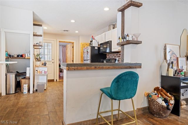 1452 W 48th Street, Cleveland, OH 44102