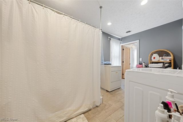 1452 W 48th Street, Cleveland, OH 44102