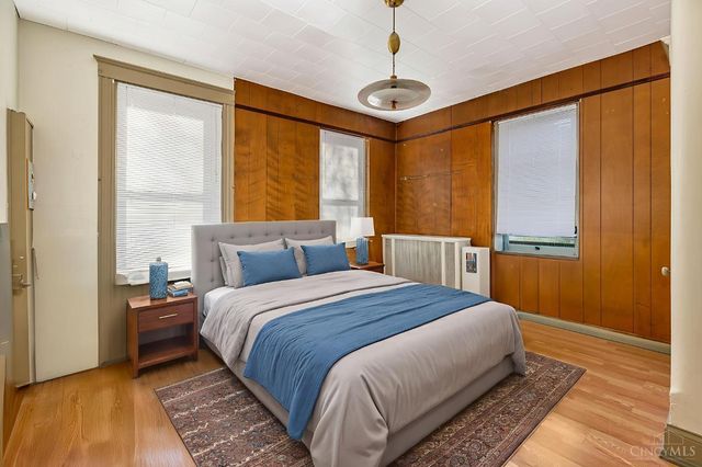 2963 Deckebach Avenue, Cincinnati, OH 45220