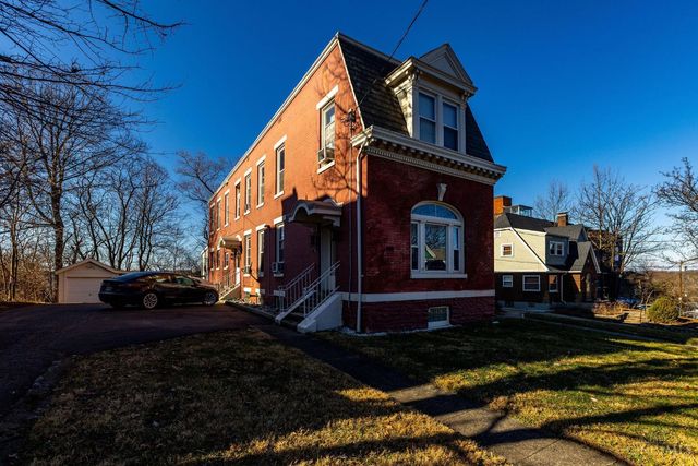 2963 Deckebach Avenue, Cincinnati, OH 45220