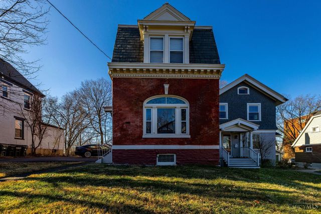 2963 Deckebach Avenue, Cincinnati, OH 45220