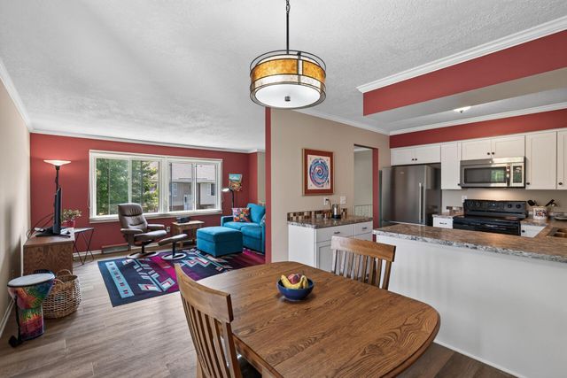 4297 Evergreen Drive, Vadnais Heights, MN 55127