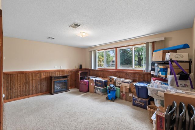 4297 Evergreen Drive, Vadnais Heights, MN 55127