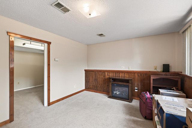 4297 Evergreen Drive, Vadnais Heights, MN 55127