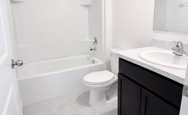 540 HICKORY COURSE LOOP, Ocala, FL 34472