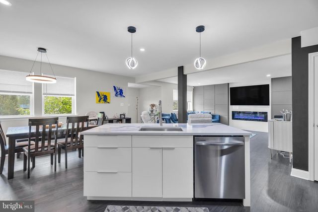 209 BRIARWOOD AVE, Haddonfield, NJ 08033