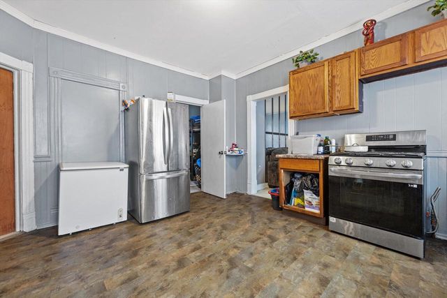 2033 S 16th STREET, Milwaukee, WI 53204