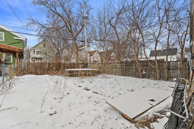 2033 S 16th STREET, Milwaukee, WI 53204