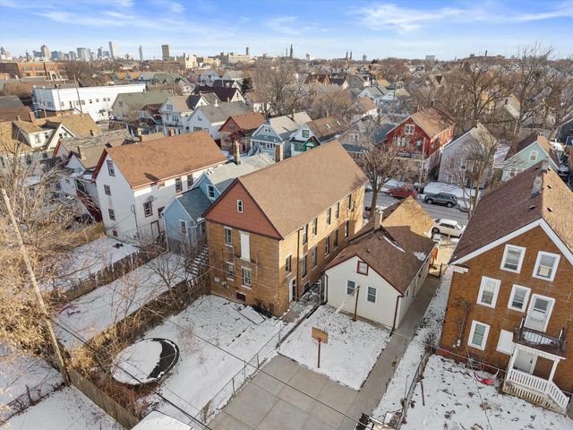 2033 S 16th STREET, Milwaukee, WI 53204