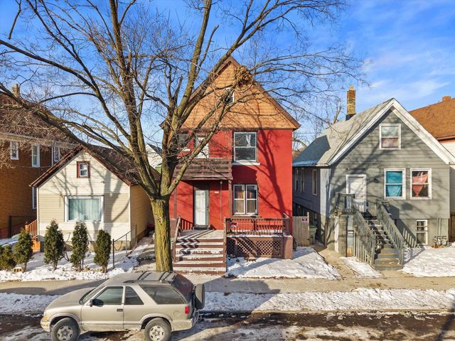 2033 S 16th STREET, Milwaukee, WI 53204