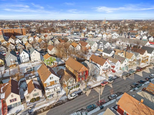 2033 S 16th STREET, Milwaukee, WI 53204