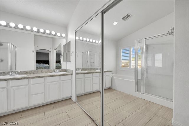 2120 Royal Caribbean Avenue, North Las Vegas, NV 89031