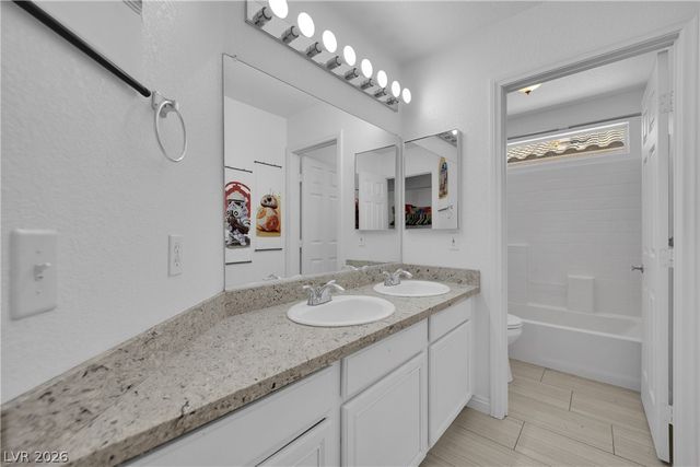 2120 Royal Caribbean Avenue, North Las Vegas, NV 89031