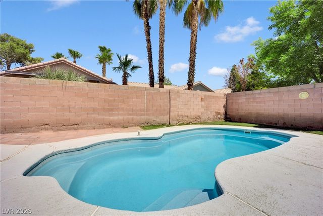 2120 Royal Caribbean Avenue, North Las Vegas, NV 89031