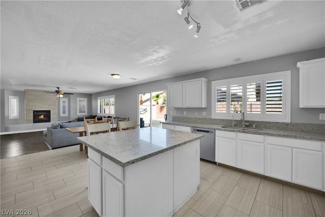 2120 Royal Caribbean Avenue, North Las Vegas, NV 89031