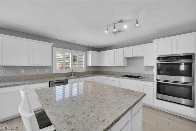 2120 Royal Caribbean Avenue, North Las Vegas, NV 89031