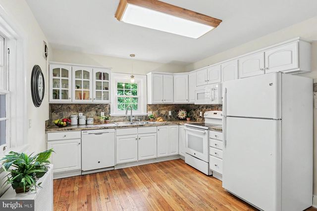 3630 MONTOUR ST, Harrisburg, PA 17111