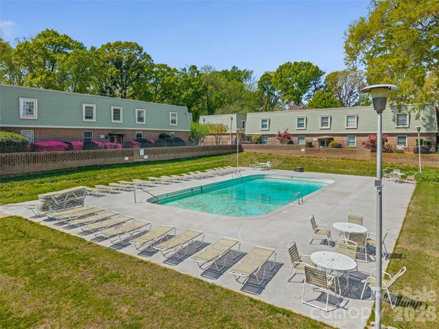 2636 Park Road B, Charlotte, NC 28209