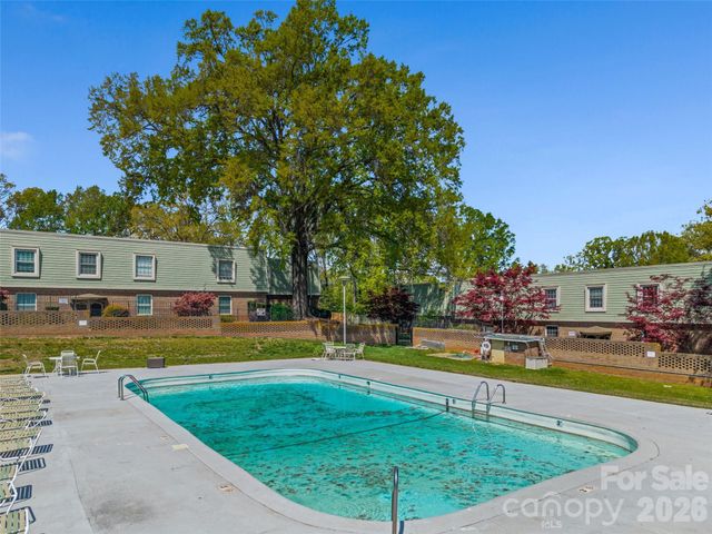 2636 Park Road B, Charlotte, NC 28209