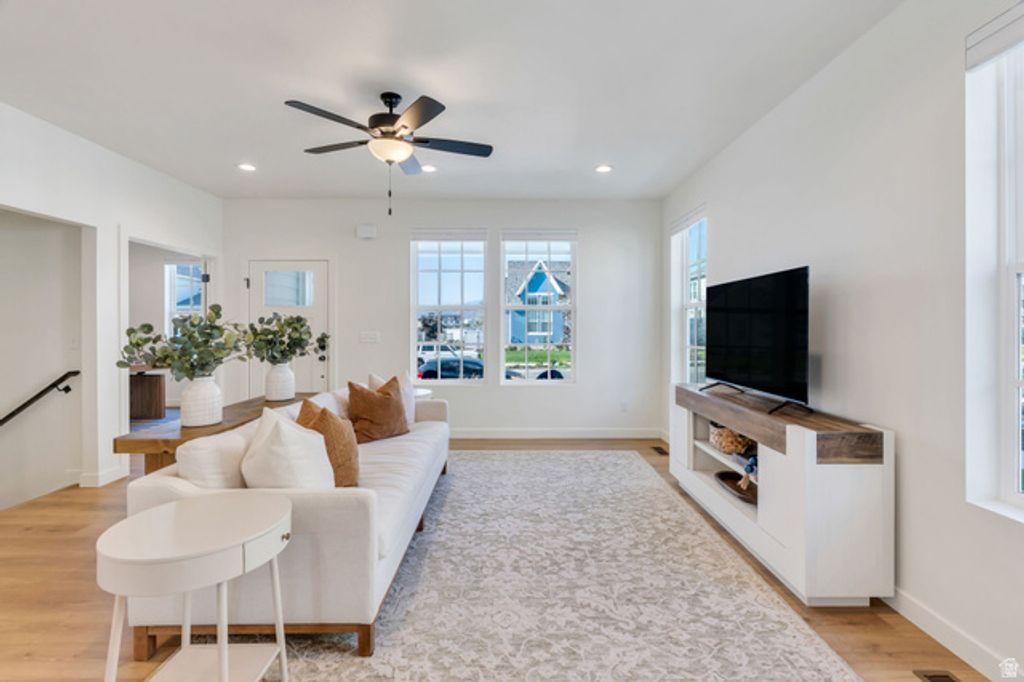 6766 W DOCKSIDER DR, South Jordan, UT 84009 — photo 2
