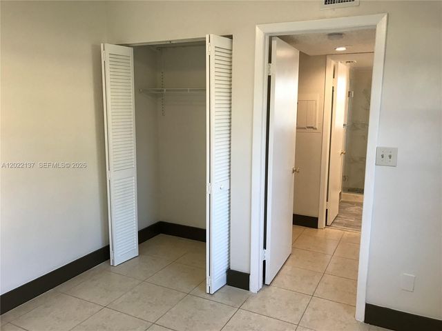 18224 Mediterranean Blvd 2-17, Miami, FL 33015