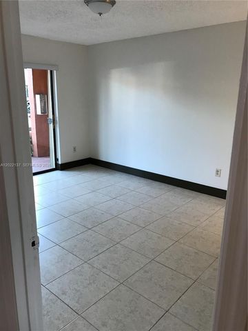 18224 Mediterranean Blvd 2-17, Miami, FL 33015