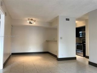 18224 Mediterranean Blvd 2-17, Miami, FL 33015