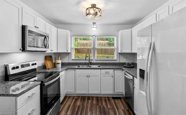 2607 New Garden Road E, Greensboro, NC 27455